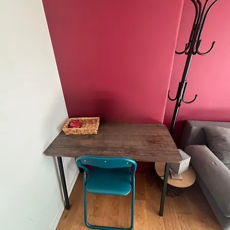 Cozy With In Paris Апартаменты *